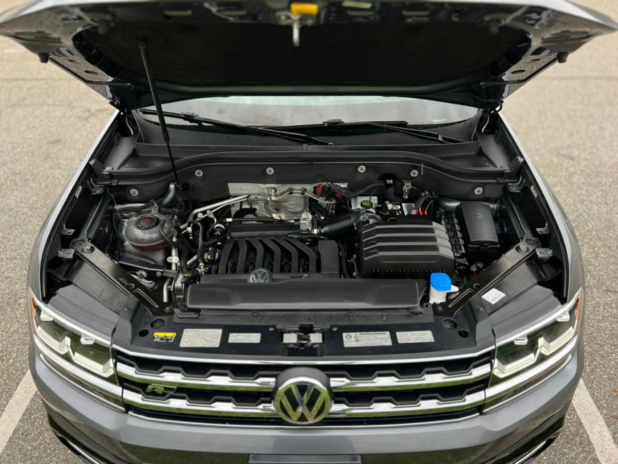 2019 Volkswagen Atlas 3.6L V6 SEL R-Line 4MOTION, available for sale in Paterson, New Jersey | Speedway Motors LLC. Paterson, New Jersey 2019 Volkswagen Atlas 3.6L V6 SEL R-Line 4MOTION, available for sale in Paterson, New Jersey | Speedway Motors LLC. Paterson, New Jersey