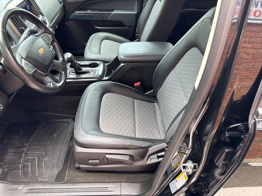 2017 Chevrolet Colorado 4WD Crew Cab Z71, available for sale in Waterbury, Connecticut | National Auto Brokers, Inc.. Waterbury, Connecticut 2017 Chevrolet Colorado 4WD Crew Cab Z71, available for sale in Waterbury, Connecticut | National Auto Brokers, Inc.. Waterbury, Connecticut