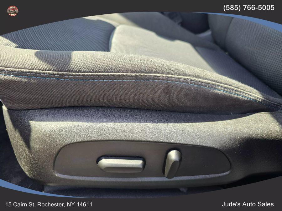 2016 Chevrolet Cruze LT Sedan 4D, available for sale in Wolcott, New York | Auto Hunter CNY. Wolcott, New York 2016 Chevrolet Cruze LT Sedan 4D, available for sale in Wolcott, New York | Auto Hunter CNY. Wolcott, New York