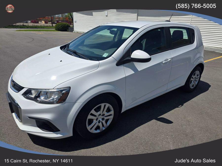Used 2017 Chevrolet Sonic in Wolcott, New York | Auto Hunter CNY. Wolcott, New York