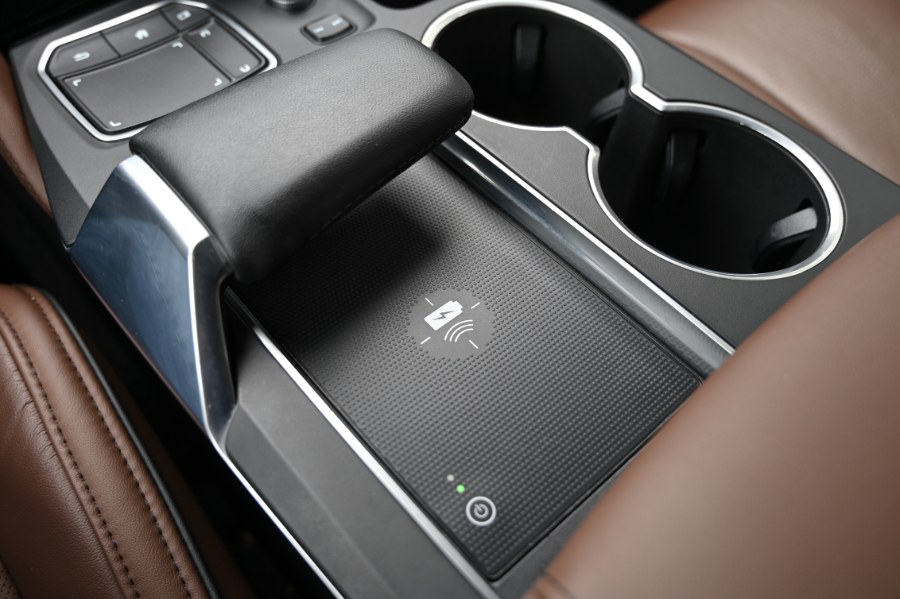 2022 Acura MDX SH-AWD w/Advance Package, available for sale in Waterbury, Connecticut | Highline Car Connection. Waterbury, Connecticut 2022 Acura MDX SH-AWD w/Advance Package, available for sale in Waterbury, Connecticut | Highline Car Connection. Waterbury, Connecticut