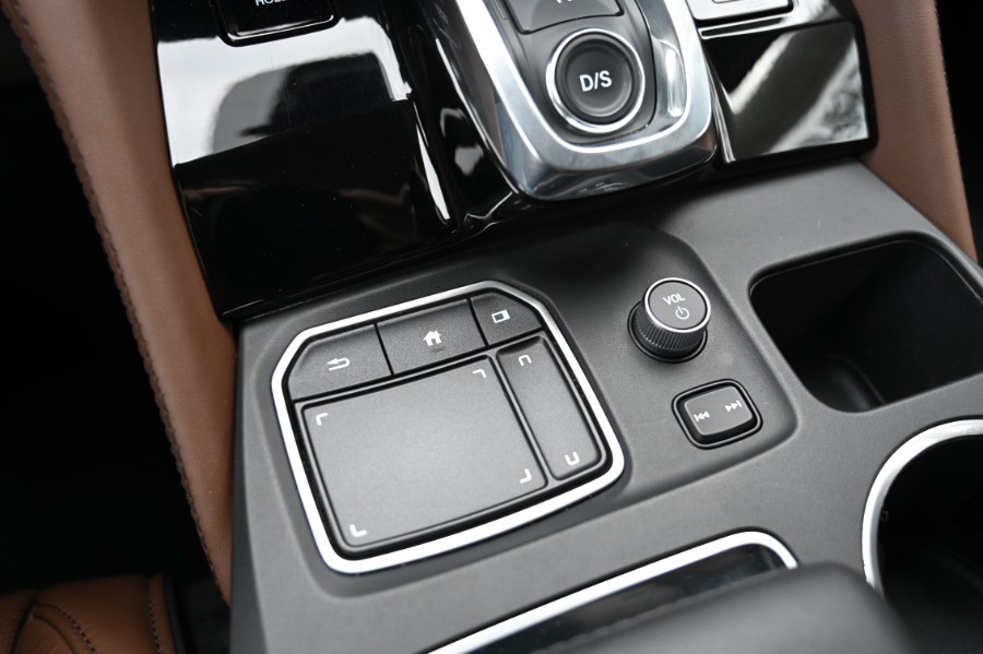 2022 Acura MDX SH-AWD w/Advance Package, available for sale in Waterbury, Connecticut | Highline Car Connection. Waterbury, Connecticut 2022 Acura MDX SH-AWD w/Advance Package, available for sale in Waterbury, Connecticut | Highline Car Connection. Waterbury, Connecticut