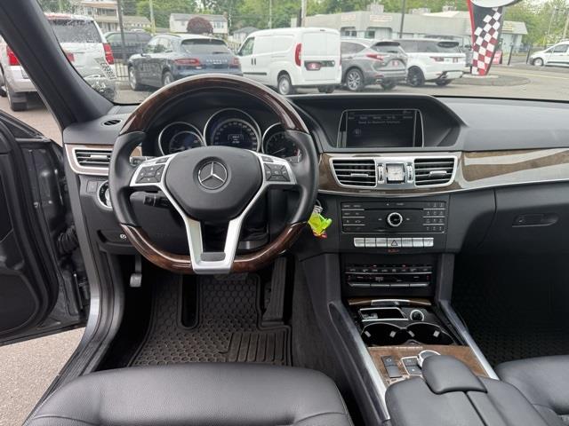 2016 Mercedes-benz E-class E 350, available for sale in Stratford, Connecticut | Wiz Leasing Inc. Stratford, Connecticut 2016 Mercedes-benz E-class E 350, available for sale in Stratford, Connecticut | Wiz Leasing Inc. Stratford, Connecticut