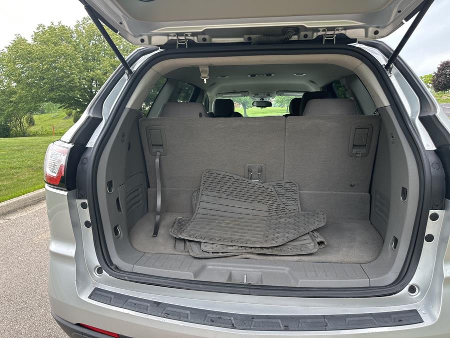 2016 Chevrolet Traverse AWD 4dr LS, available for sale in Beavercreek, Ohio | Wholesale Direct Motors. Beavercreek, Ohio 2016 Chevrolet Traverse AWD 4dr LS, available for sale in Beavercreek, Ohio | Wholesale Direct Motors. Beavercreek, Ohio