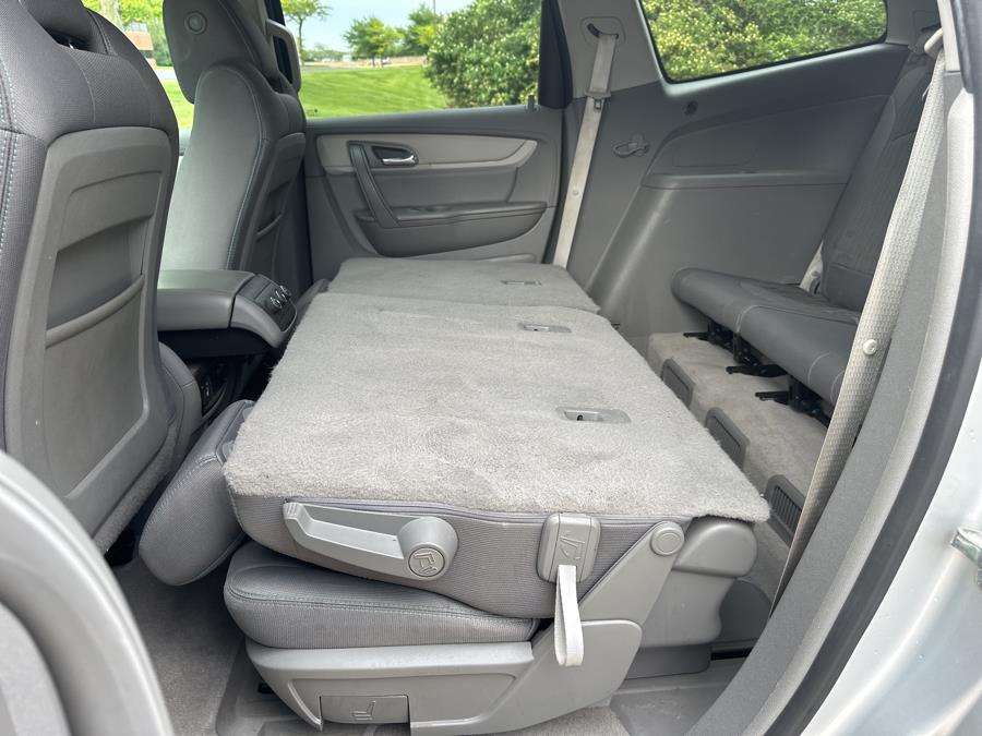 2016 Chevrolet Traverse AWD 4dr LS, available for sale in Beavercreek, Ohio | Wholesale Direct Motors. Beavercreek, Ohio 2016 Chevrolet Traverse AWD 4dr LS, available for sale in Beavercreek, Ohio | Wholesale Direct Motors. Beavercreek, Ohio