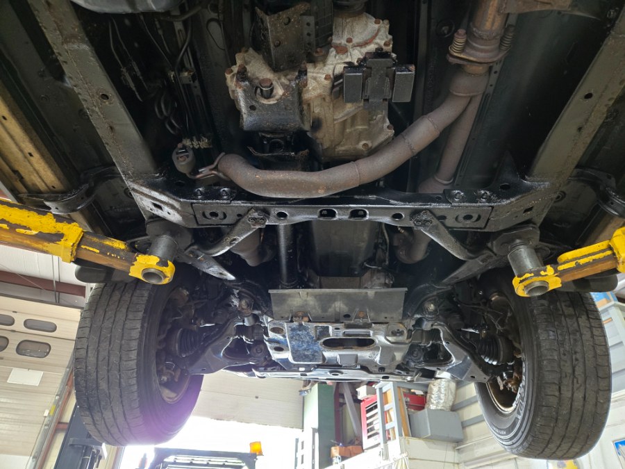 2004 Toyota 4Runner 4dr SR5 Sport V6 Auto 4WD, available for sale in Bristol, Connecticut | Dealmax Motors LLC. Bristol, Connecticut 2004 Toyota 4Runner 4dr SR5 Sport V6 Auto 4WD, available for sale in Bristol, Connecticut | Dealmax Motors LLC. Bristol, Connecticut