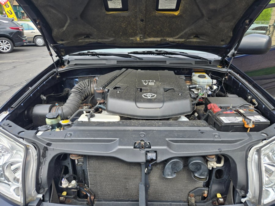 2004 Toyota 4Runner 4dr SR5 Sport V6 Auto 4WD, available for sale in Bristol, Connecticut | Dealmax Motors LLC. Bristol, Connecticut 2004 Toyota 4Runner 4dr SR5 Sport V6 Auto 4WD, available for sale in Bristol, Connecticut | Dealmax Motors LLC. Bristol, Connecticut