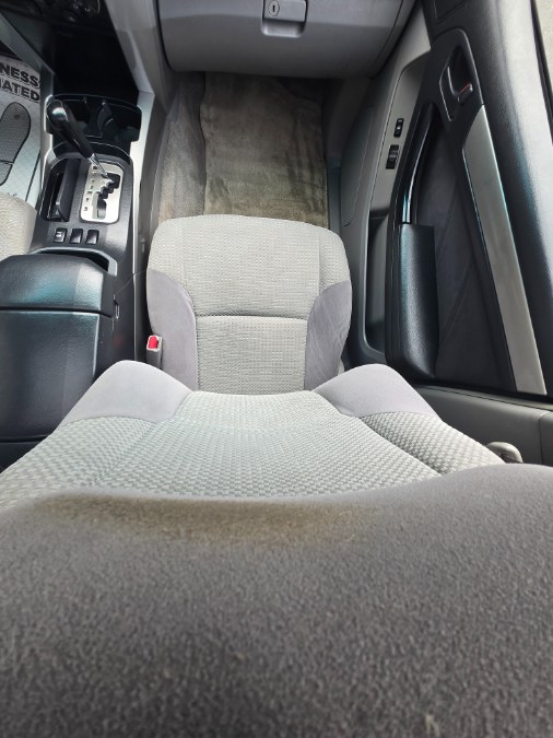 2004 Toyota 4Runner 4dr SR5 Sport V6 Auto 4WD, available for sale in Bristol, Connecticut | Dealmax Motors LLC. Bristol, Connecticut 2004 Toyota 4Runner 4dr SR5 Sport V6 Auto 4WD, available for sale in Bristol, Connecticut | Dealmax Motors LLC. Bristol, Connecticut