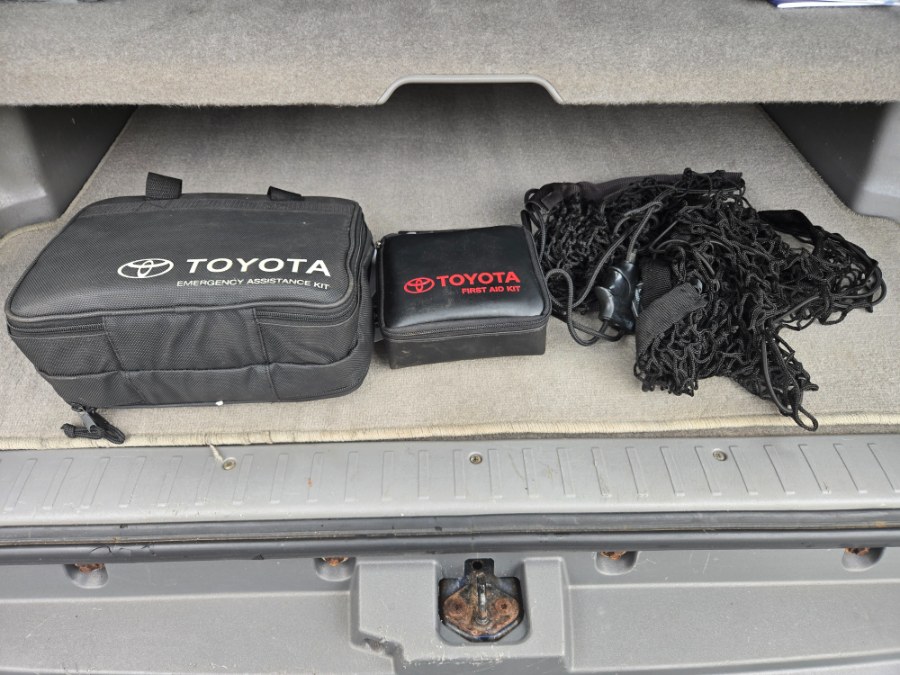 2004 Toyota 4Runner 4dr SR5 Sport V6 Auto 4WD, available for sale in Bristol, Connecticut | Dealmax Motors LLC. Bristol, Connecticut 2004 Toyota 4Runner 4dr SR5 Sport V6 Auto 4WD, available for sale in Bristol, Connecticut | Dealmax Motors LLC. Bristol, Connecticut