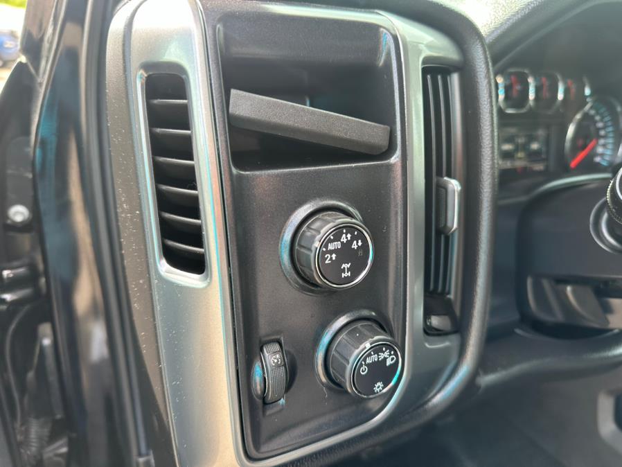 2015 Chevrolet Silverado 1500 4WD Double Cab 143.5" LT w/1LT, available for sale in South Windsor, Connecticut | Mike And Tony Auto Sales, Inc. South Windsor, Connecticut 2015 Chevrolet Silverado 1500 4WD Double Cab 143.5" LT w/1LT, available for sale in South Windsor, Connecticut | Mike And Tony Auto Sales, Inc. South Windsor, Connecticut