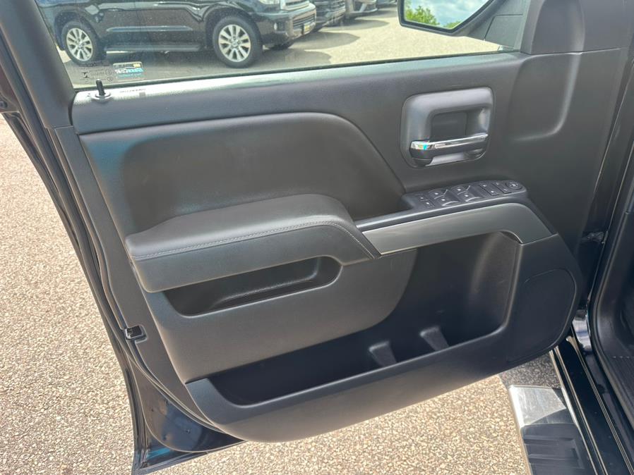 2015 Chevrolet Silverado 1500 4WD Double Cab 143.5" LT w/1LT, available for sale in South Windsor, Connecticut | Mike And Tony Auto Sales, Inc. South Windsor, Connecticut 2015 Chevrolet Silverado 1500 4WD Double Cab 143.5" LT w/1LT, available for sale in South Windsor, Connecticut | Mike And Tony Auto Sales, Inc. South Windsor, Connecticut
