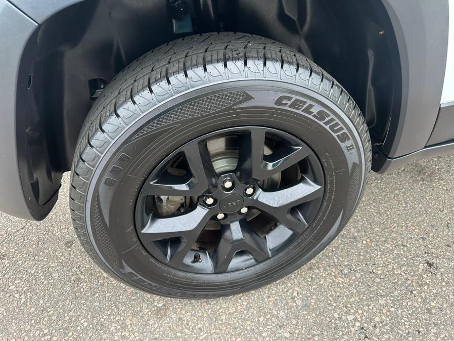 2015 Jeep Cherokee 4WD 4dr Trailhawk, available for sale in South Windsor, Connecticut | Mike And Tony Auto Sales, Inc. South Windsor, Connecticut 2015 Jeep Cherokee 4WD 4dr Trailhawk, available for sale in South Windsor, Connecticut | Mike And Tony Auto Sales, Inc. South Windsor, Connecticut