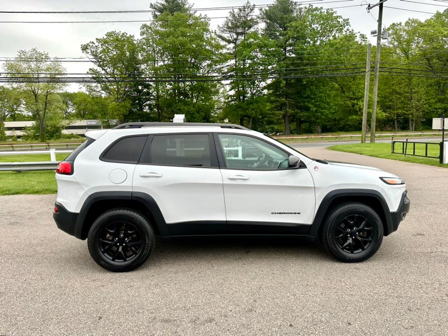 2015 Jeep Cherokee 4WD 4dr Trailhawk, available for sale in South Windsor, Connecticut | Mike And Tony Auto Sales, Inc. South Windsor, Connecticut 2015 Jeep Cherokee 4WD 4dr Trailhawk, available for sale in South Windsor, Connecticut | Mike And Tony Auto Sales, Inc. South Windsor, Connecticut