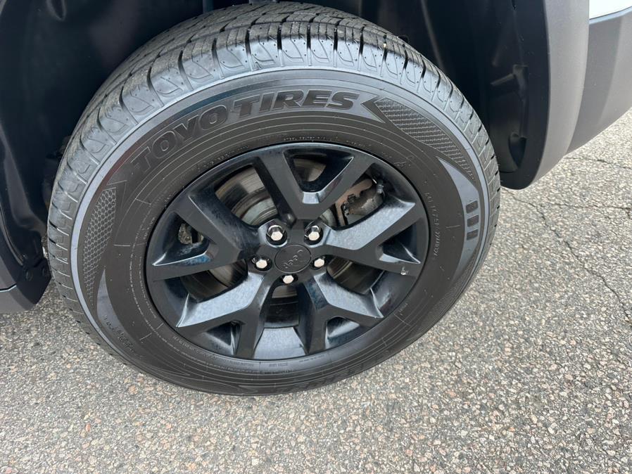 2015 Jeep Cherokee 4WD 4dr Trailhawk, available for sale in South Windsor, Connecticut | Mike And Tony Auto Sales, Inc. South Windsor, Connecticut 2015 Jeep Cherokee 4WD 4dr Trailhawk, available for sale in South Windsor, Connecticut | Mike And Tony Auto Sales, Inc. South Windsor, Connecticut