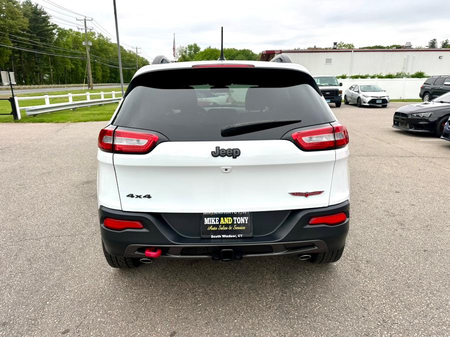 2015 Jeep Cherokee 4WD 4dr Trailhawk, available for sale in South Windsor, Connecticut | Mike And Tony Auto Sales, Inc. South Windsor, Connecticut 2015 Jeep Cherokee 4WD 4dr Trailhawk, available for sale in South Windsor, Connecticut | Mike And Tony Auto Sales, Inc. South Windsor, Connecticut