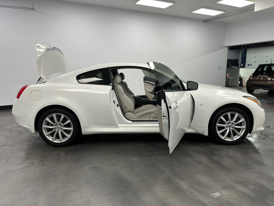 2014 INFINITI Q60 Coupe 2dr Auto AWD, available for sale in Elizabeth, New Jersey | M Auto Group. Elizabeth, New Jersey 2014 INFINITI Q60 Coupe 2dr Auto AWD, available for sale in Elizabeth, New Jersey | M Auto Group. Elizabeth, New Jersey