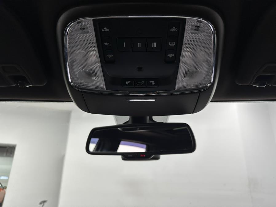 2014 Jeep Grand Cherokee 4WD 4dr Overland, available for sale in Elizabeth, New Jersey | M Auto Group. Elizabeth, New Jersey 2014 Jeep Grand Cherokee 4WD 4dr Overland, available for sale in Elizabeth, New Jersey | M Auto Group. Elizabeth, New Jersey