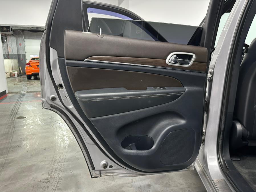 2014 Jeep Grand Cherokee 4WD 4dr Overland, available for sale in Elizabeth, New Jersey | M Auto Group. Elizabeth, New Jersey 2014 Jeep Grand Cherokee 4WD 4dr Overland, available for sale in Elizabeth, New Jersey | M Auto Group. Elizabeth, New Jersey