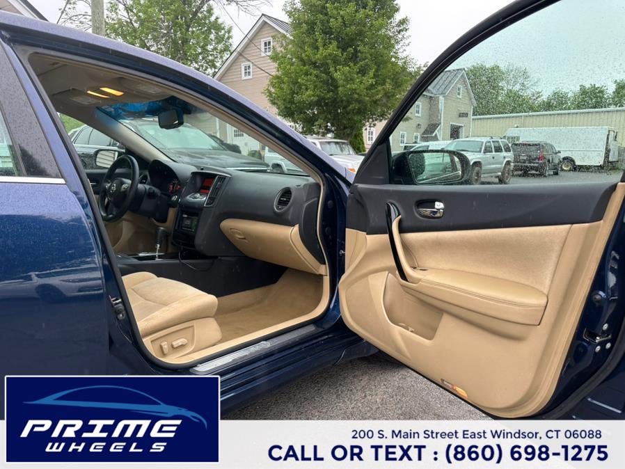 2010 Nissan Maxima 4dr Sdn V6 CVT 3.5 SV w/Premium Pkg, available for sale in East Windsor, Connecticut | Prime Wheels. East Windsor, Connecticut 2010 Nissan Maxima 4dr Sdn V6 CVT 3.5 SV w/Premium Pkg, available for sale in East Windsor, Connecticut | Prime Wheels. East Windsor, Connecticut