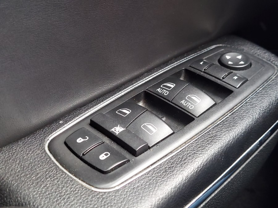 2011 Dodge Charger 4dr Sdn Rallye RWD, available for sale in East Windsor, Connecticut | United Auto Sales of E Windsor, Inc. East Windsor, Connecticut 2011 Dodge Charger 4dr Sdn Rallye RWD, available for sale in East Windsor, Connecticut | United Auto Sales of E Windsor, Inc. East Windsor, Connecticut