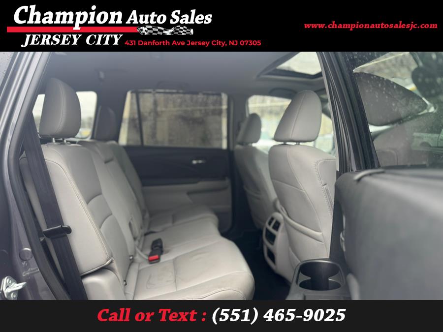 2022 Honda Pilot EX-L AWD, available for sale in Jersey City, New Jersey | Champion Auto Sales. Jersey City, New Jersey 2022 Honda Pilot EX-L AWD, available for sale in Jersey City, New Jersey | Champion Auto Sales. Jersey City, New Jersey