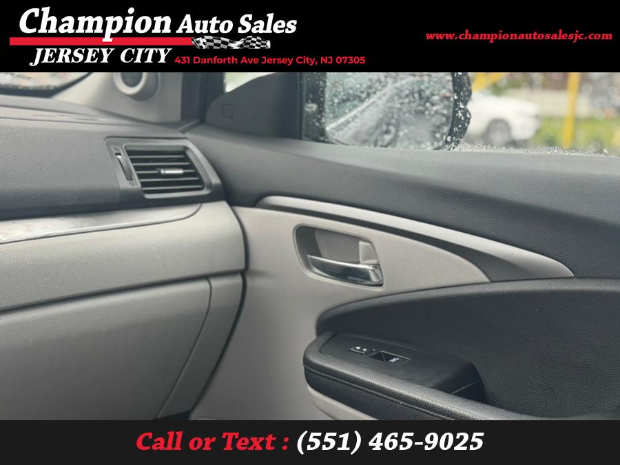 2022 Honda Pilot EX-L AWD, available for sale in Jersey City, New Jersey | Champion Auto Sales. Jersey City, New Jersey 2022 Honda Pilot EX-L AWD, available for sale in Jersey City, New Jersey | Champion Auto Sales. Jersey City, New Jersey