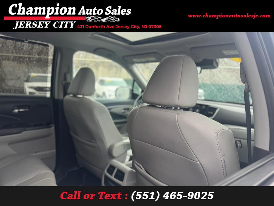 2022 Honda Pilot EX-L AWD, available for sale in Jersey City, New Jersey | Champion Auto Sales. Jersey City, New Jersey 2022 Honda Pilot EX-L AWD, available for sale in Jersey City, New Jersey | Champion Auto Sales. Jersey City, New Jersey