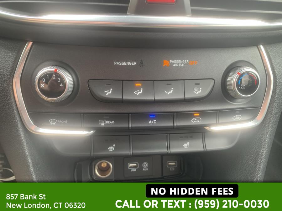 2020 Hyundai Santa Fe SEL 2.4L Auto AWD, available for sale in New London, Connecticut | McAvoy Inc dba Town Hill Auto. New London, Connecticut 2020 Hyundai Santa Fe SEL 2.4L Auto AWD, available for sale in New London, Connecticut | McAvoy Inc dba Town Hill Auto. New London, Connecticut