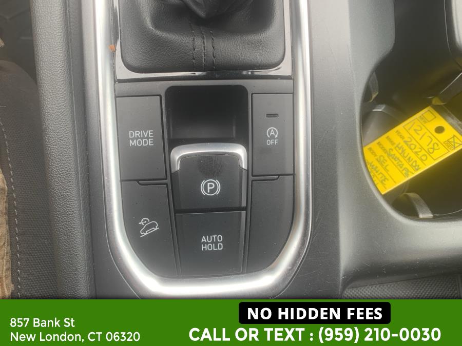 2020 Hyundai Santa Fe SEL 2.4L Auto AWD, available for sale in New London, Connecticut | McAvoy Inc dba Town Hill Auto. New London, Connecticut 2020 Hyundai Santa Fe SEL 2.4L Auto AWD, available for sale in New London, Connecticut | McAvoy Inc dba Town Hill Auto. New London, Connecticut