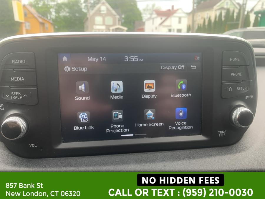 2020 Hyundai Santa Fe SEL 2.4L Auto AWD, available for sale in New London, Connecticut | McAvoy Inc dba Town Hill Auto. New London, Connecticut 2020 Hyundai Santa Fe SEL 2.4L Auto AWD, available for sale in New London, Connecticut | McAvoy Inc dba Town Hill Auto. New London, Connecticut