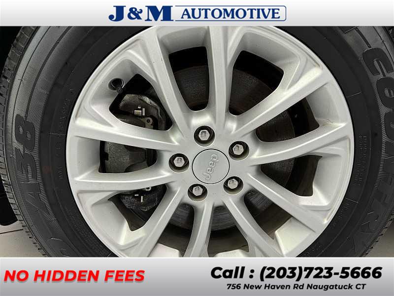 2020 Jeep Cherokee Latitude, available for sale in Naugatuck, Connecticut | J&M Automotive Sls&Svc LLC. Naugatuck, Connecticut 2020 Jeep Cherokee Latitude, available for sale in Naugatuck, Connecticut | J&M Automotive Sls&Svc LLC. Naugatuck, Connecticut