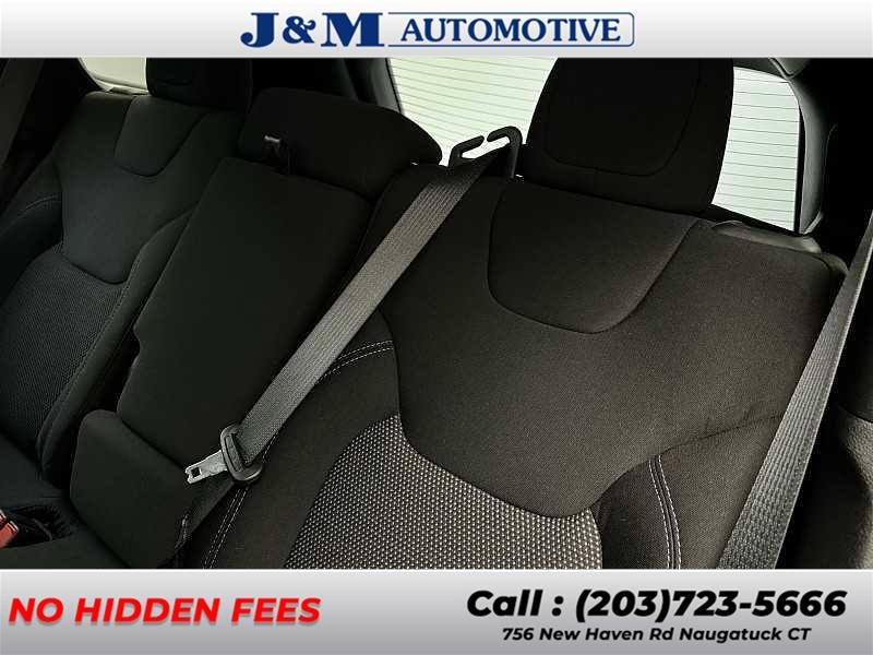 2020 Jeep Cherokee Latitude, available for sale in Naugatuck, Connecticut | J&M Automotive Sls&Svc LLC. Naugatuck, Connecticut 2020 Jeep Cherokee Latitude, available for sale in Naugatuck, Connecticut | J&M Automotive Sls&Svc LLC. Naugatuck, Connecticut