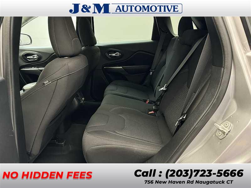 2020 Jeep Cherokee Latitude, available for sale in Naugatuck, Connecticut | J&M Automotive Sls&Svc LLC. Naugatuck, Connecticut 2020 Jeep Cherokee Latitude, available for sale in Naugatuck, Connecticut | J&M Automotive Sls&Svc LLC. Naugatuck, Connecticut