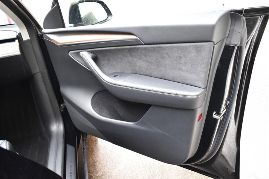 2023 Tesla Model y Long Range AWD 4dr Crossover, available for sale in Great Neck, New York | Camy Cars. Great Neck, New York 2023 Tesla Model y Long Range AWD 4dr Crossover, available for sale in Great Neck, New York | Camy Cars. Great Neck, New York
