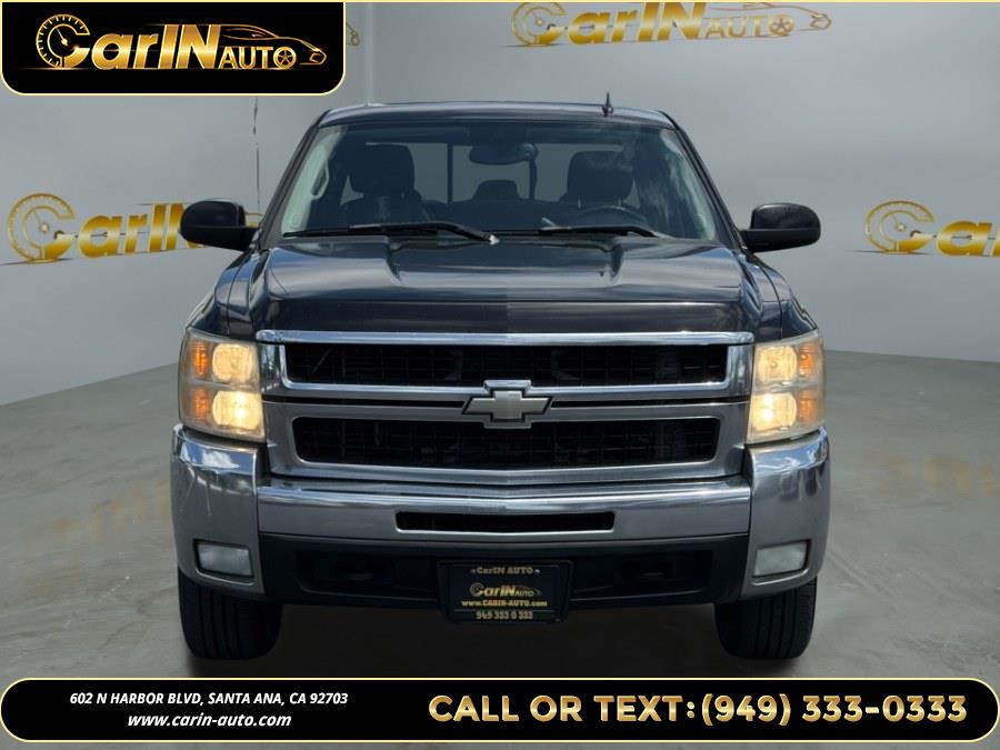 2007 Chevrolet Silverado 2500HD 4WD Crew Cab 153" LT w/2LT, available for sale in Santa Ana, California | Carin Auto. Santa Ana, California 2007 Chevrolet Silverado 2500HD 4WD Crew Cab 153" LT w/2LT, available for sale in Santa Ana, California | Carin Auto. Santa Ana, California
