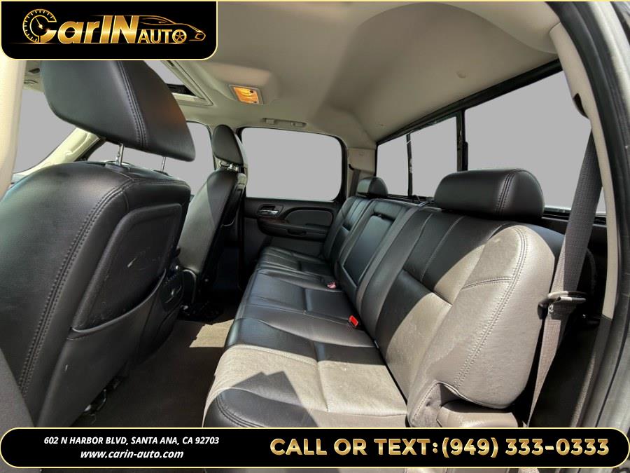 2007 Chevrolet Silverado 2500HD 4WD Crew Cab 153" LT w/2LT, available for sale in Santa Ana, California | Carin Auto. Santa Ana, California 2007 Chevrolet Silverado 2500HD 4WD Crew Cab 153" LT w/2LT, available for sale in Santa Ana, California | Carin Auto. Santa Ana, California