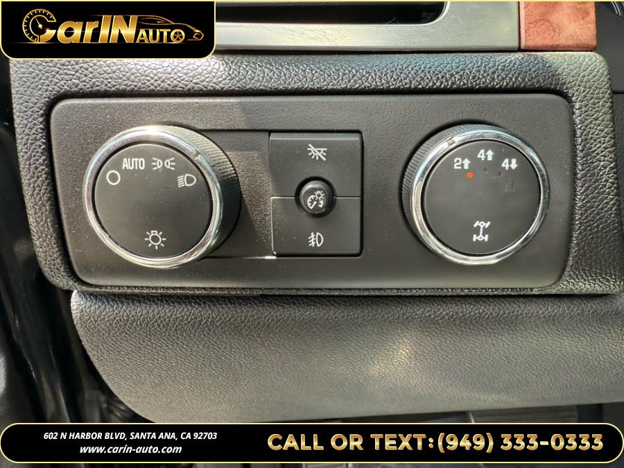 2007 Chevrolet Silverado 2500HD 4WD Crew Cab 153" LT w/2LT, available for sale in Santa Ana, California | Carin Auto. Santa Ana, California 2007 Chevrolet Silverado 2500HD 4WD Crew Cab 153" LT w/2LT, available for sale in Santa Ana, California | Carin Auto. Santa Ana, California