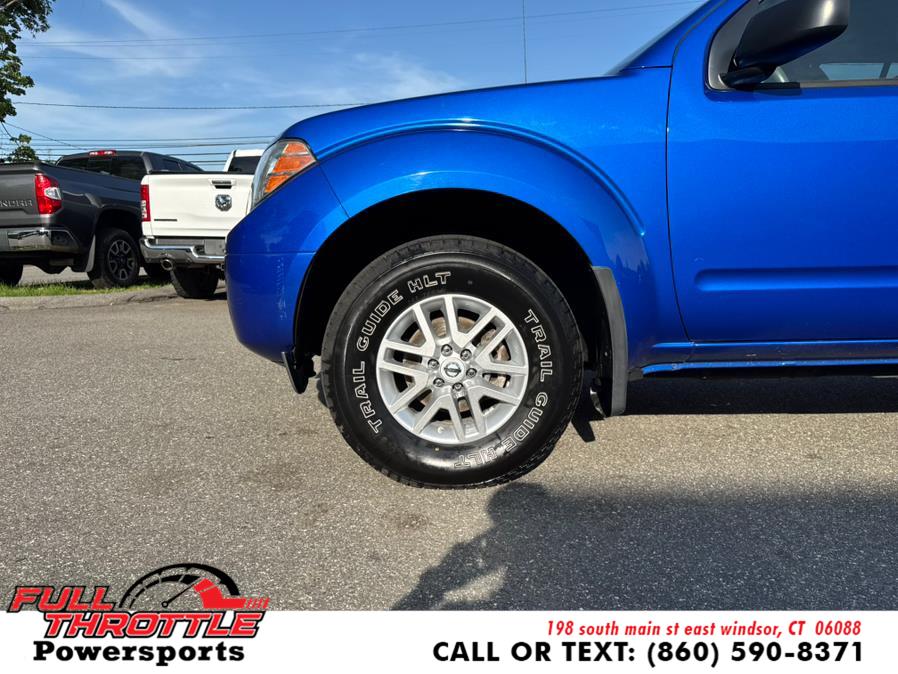 2015 Nissan Frontier 4WD Crew Cab SWB Auto PRO-4X, available for sale in East Windsor, Connecticut | Full Throttle Power Sports LLC. East Windsor, Connecticut 2015 Nissan Frontier 4WD Crew Cab SWB Auto PRO-4X, available for sale in East Windsor, Connecticut | Full Throttle Power Sports LLC. East Windsor, Connecticut
