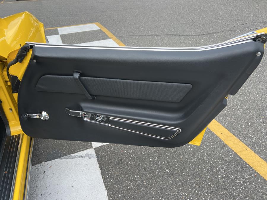 1969 Chevrolet Corvette Convertible, available for sale in Waterbury, Connecticut | National Auto Brokers, Inc.. Waterbury, Connecticut 1969 Chevrolet Corvette Convertible, available for sale in Waterbury, Connecticut | National Auto Brokers, Inc.. Waterbury, Connecticut