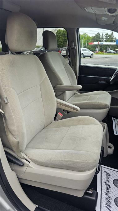 2012 Dodge Grand Caravan SXT 4dr Mini Van, available for sale in Wolcott, New York | Auto Hunter CNY. Wolcott, New York 2012 Dodge Grand Caravan SXT 4dr Mini Van, available for sale in Wolcott, New York | Auto Hunter CNY. Wolcott, New York