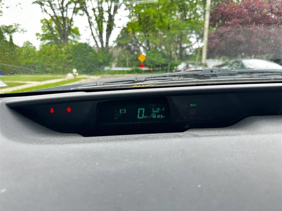2009 Toyota Prius Standard 4dr Hatchback, available for sale in Hempstead, New York | VIP Auto Credit Express. Hempstead, New York 2009 Toyota Prius Standard 4dr Hatchback, available for sale in Hempstead, New York | VIP Auto Credit Express. Hempstead, New York