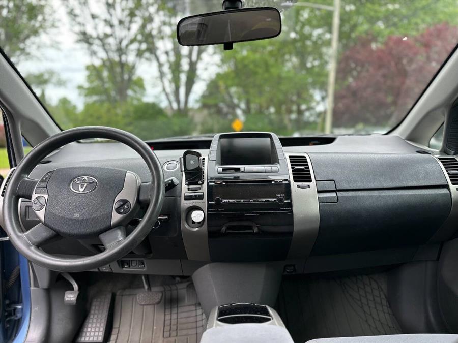 2009 Toyota Prius Standard 4dr Hatchback, available for sale in Hempstead, New York | VIP Auto Credit Express. Hempstead, New York 2009 Toyota Prius Standard 4dr Hatchback, available for sale in Hempstead, New York | VIP Auto Credit Express. Hempstead, New York