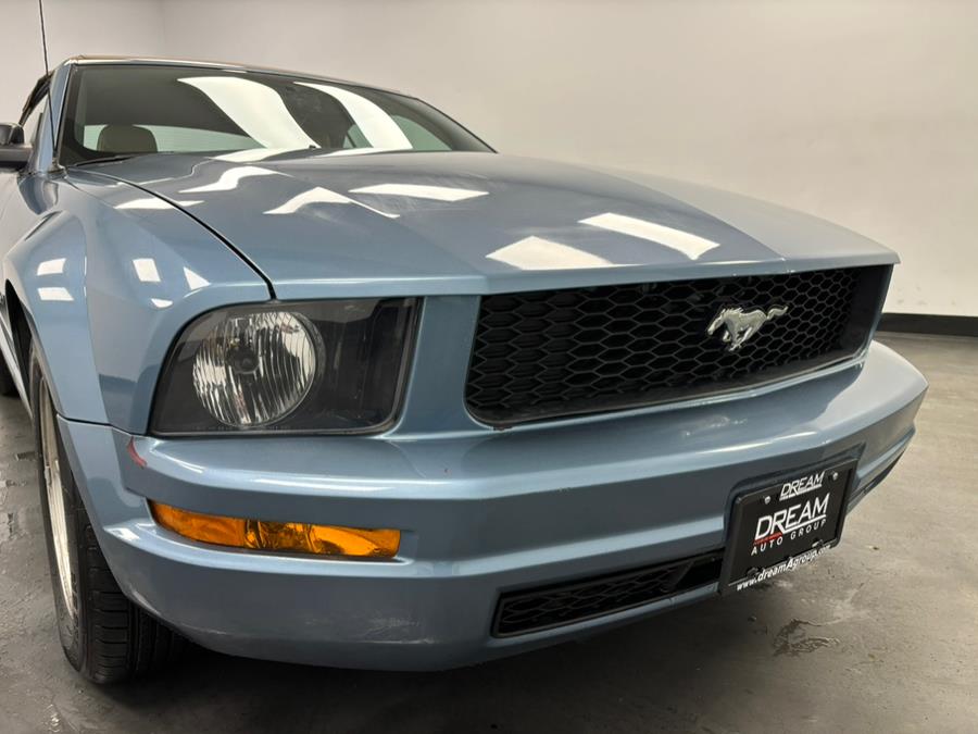 2006 Ford Mustang 2dr Conv Premium, available for sale in Elizabeth, New Jersey | Dream Auto Group. Elizabeth, New Jersey 2006 Ford Mustang 2dr Conv Premium, available for sale in Elizabeth, New Jersey | Dream Auto Group. Elizabeth, New Jersey