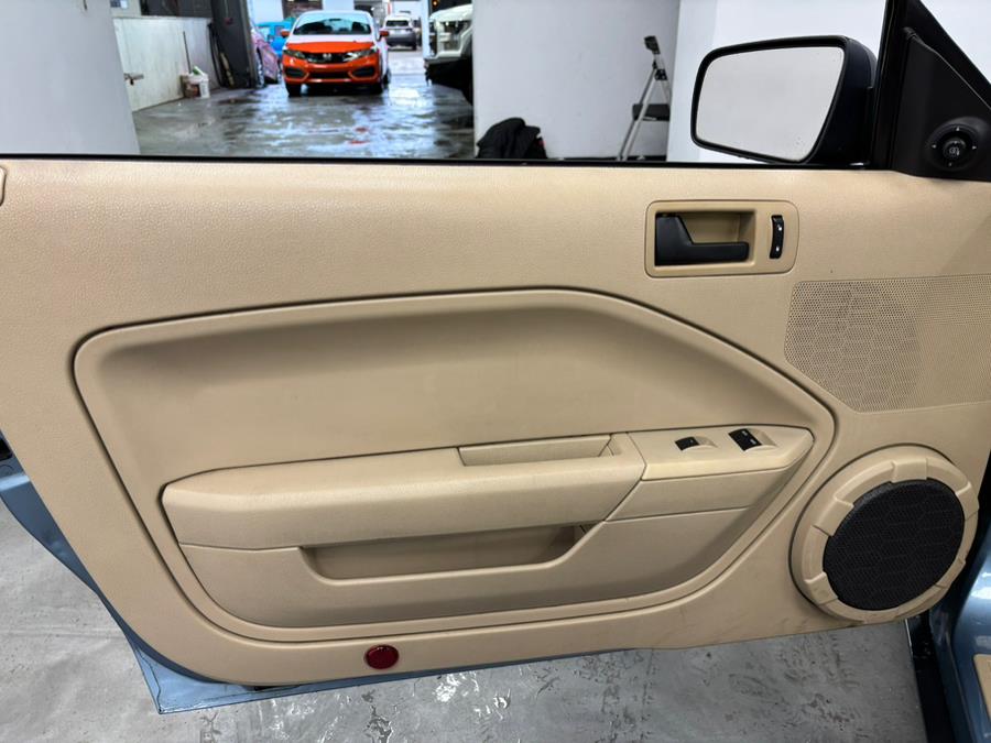 2006 Ford Mustang 2dr Conv Premium, available for sale in Elizabeth, New Jersey | Dream Auto Group. Elizabeth, New Jersey 2006 Ford Mustang 2dr Conv Premium, available for sale in Elizabeth, New Jersey | Dream Auto Group. Elizabeth, New Jersey