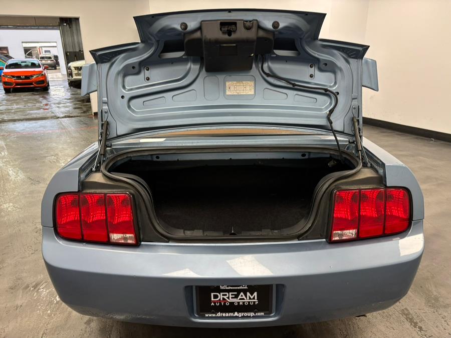 2006 Ford Mustang 2dr Conv Premium, available for sale in Elizabeth, New Jersey | Dream Auto Group. Elizabeth, New Jersey 2006 Ford Mustang 2dr Conv Premium, available for sale in Elizabeth, New Jersey | Dream Auto Group. Elizabeth, New Jersey
