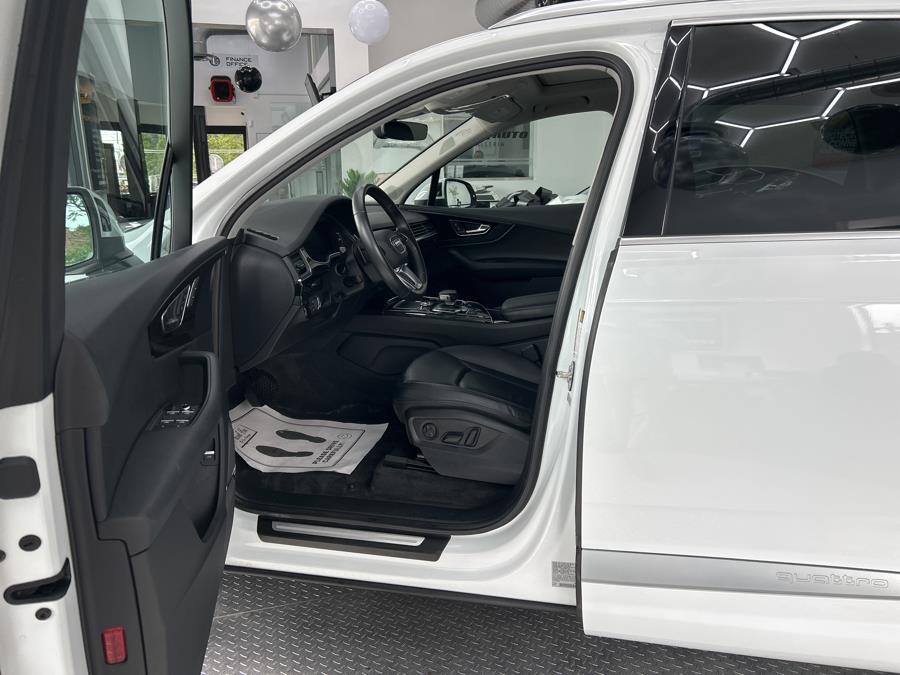 2019 Audi Q7 Premium Plus 55 TFSI quattro, available for sale in Jersey City, New Jersey | Luxe Auto Galleria. Jersey City, New Jersey 2019 Audi Q7 Premium Plus 55 TFSI quattro, available for sale in Jersey City, New Jersey | Luxe Auto Galleria. Jersey City, New Jersey