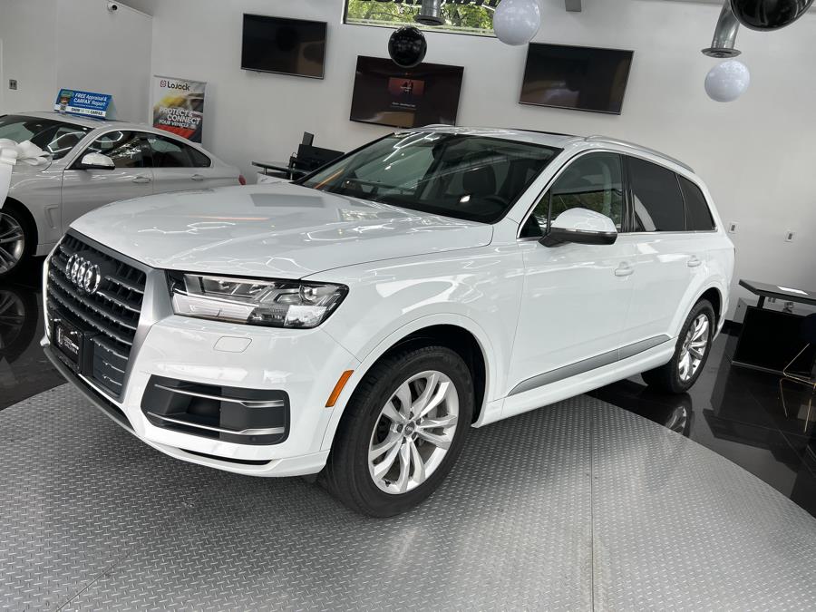 2019 Audi Q7 Premium Plus 55 TFSI quattro, available for sale in Jersey City, New Jersey | Luxe Auto Galleria. Jersey City, New Jersey 2019 Audi Q7 Premium Plus 55 TFSI quattro, available for sale in Jersey City, New Jersey | Luxe Auto Galleria. Jersey City, New Jersey