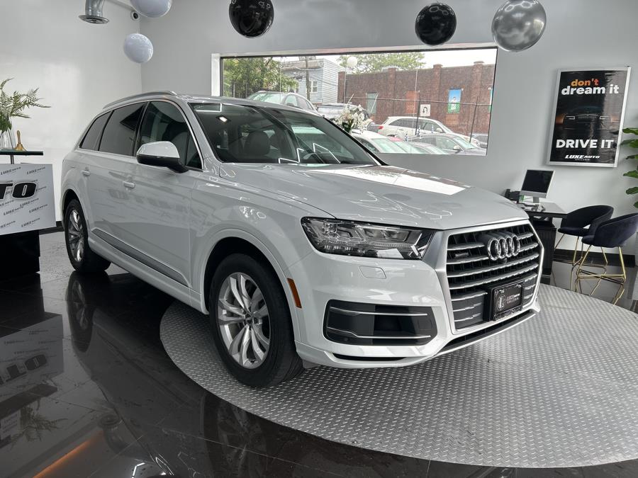 2019 Audi Q7 Premium Plus 55 TFSI quattro, available for sale in Jersey City, New Jersey | Luxe Auto Galleria. Jersey City, New Jersey 2019 Audi Q7 Premium Plus 55 TFSI quattro, available for sale in Jersey City, New Jersey | Luxe Auto Galleria. Jersey City, New Jersey