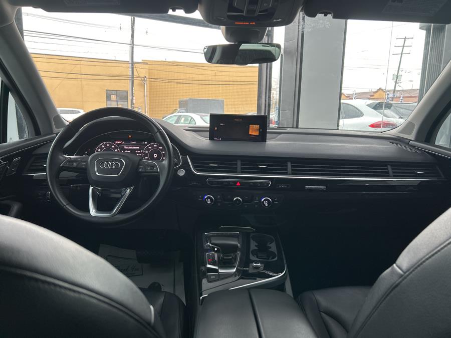 2019 Audi Q7 Premium Plus 55 TFSI quattro, available for sale in Jersey City, New Jersey | Luxe Auto Galleria. Jersey City, New Jersey 2019 Audi Q7 Premium Plus 55 TFSI quattro, available for sale in Jersey City, New Jersey | Luxe Auto Galleria. Jersey City, New Jersey