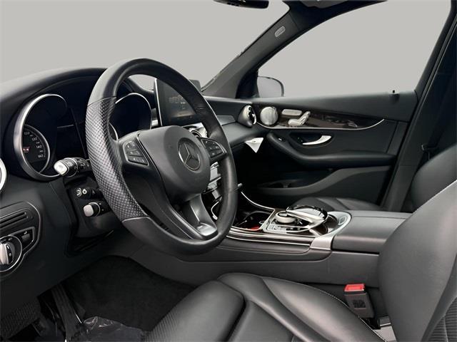 2019 Mercedes-benz Glc GLC 300, available for sale in Stratford, Connecticut | Wiz Leasing Inc. Stratford, Connecticut 2019 Mercedes-benz Glc GLC 300, available for sale in Stratford, Connecticut | Wiz Leasing Inc. Stratford, Connecticut